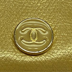 90s Vintage Chanel Caviar Long Wallet